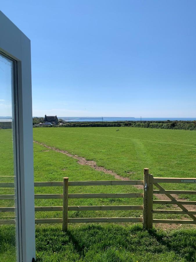 Ewe With A View Sea View Shepherds Huts Breage Экстерьер фото