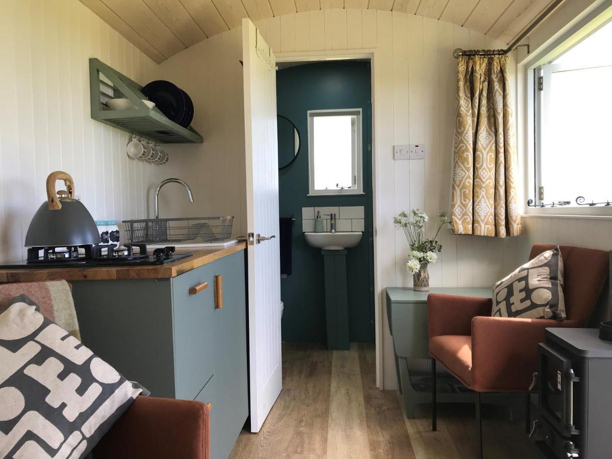 Ewe With A View Sea View Shepherds Huts Breage Экстерьер фото